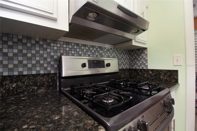Paradise Shores offers lots of activities onsite, including a - photo 12