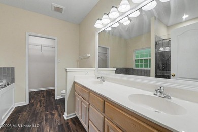 PRISTINE, MOVE IN READY & IN THE HEART OF OCEAN SPRINGS! This - photo 17