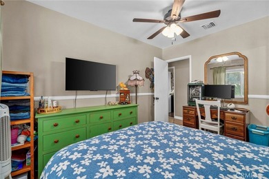 Nestled at the end of a peaceful cul-de-sac in one of Redlands' - photo 22