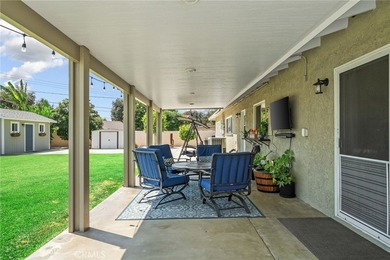 Nestled at the end of a peaceful cul-de-sac in one of Redlands' - photo 26