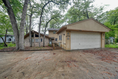 Hideaway Lake Home For Sale in Hideaway Texas