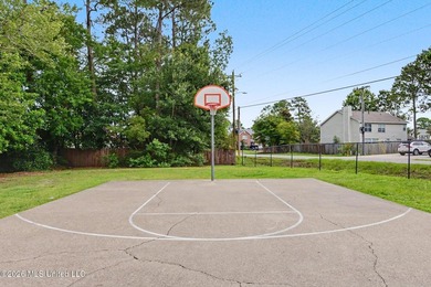 PRISTINE, MOVE IN READY & IN THE HEART OF OCEAN SPRINGS! This - photo 36