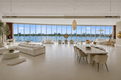An exceptional opportunity to own a sprawling waterfront - photo 2