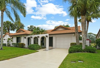 Welcome to 3773 SW Pheasant Run, a charming 3-bedroom - photo 2