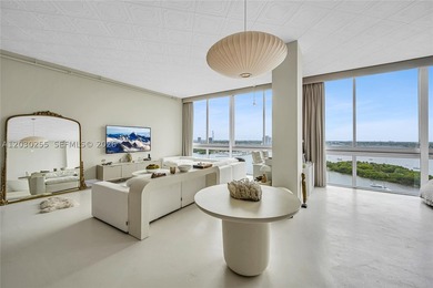 An exceptional opportunity to own a sprawling waterfront - photo 4
