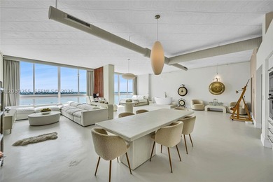 An exceptional opportunity to own a sprawling waterfront - photo 8
