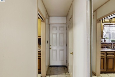 Welcome to 27505 Tampa Ave at Parkside Plaza. Located centrally - photo 5