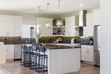 Experience elevated desert living in this short-term rental - photo 21