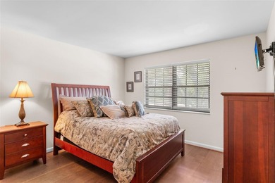 Welcome to The Oaks III! This charming well-updated (Ceilings - photo 22