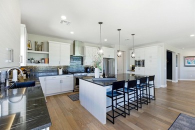 Experience elevated desert living in this short-term rental - photo 24