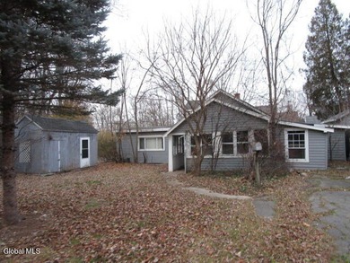 (private lake, pond, coastal) Home Sale Pending in Rensselaer New York