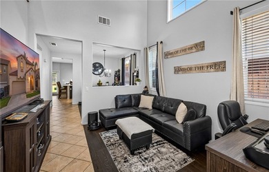 1464 Granada Way - photo 6