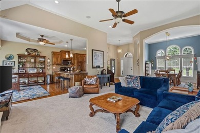 ENJOY EASY LIVING IN THE CREEKMOOR VILLAS! This impeccably - photo 12