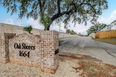 Your Coastal Getaway Awaits! Step into this charming 1-bedroom - photo 13