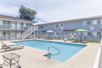 Your Coastal Getaway Awaits! Step into this charming 1-bedroom - photo 14