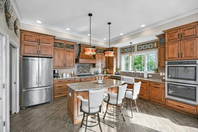 Magnificent 3 BD, 2 BA, 2 half-bath, 3,119-sq-ft, one-owner home - photo 15
