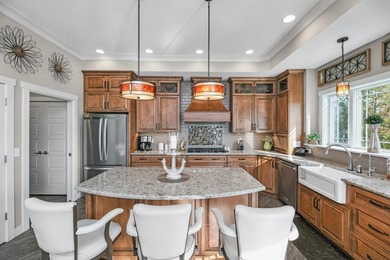 Magnificent 3 BD, 2 BA, 2 half-bath, 3,119-sq-ft, one-owner home - photo 17
