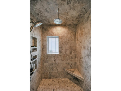 Magnificent 3 BD, 2 BA, 2 half-bath, 3,119-sq-ft, one-owner home - photo 26