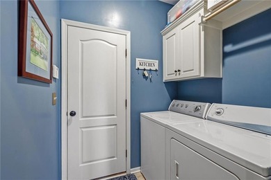 ENJOY EASY LIVING IN THE CREEKMOOR VILLAS! This impeccably - photo 26