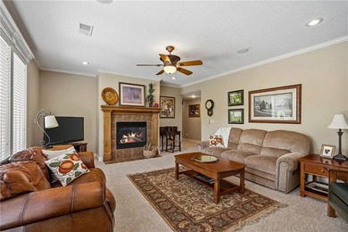 ENJOY EASY LIVING IN THE CREEKMOOR VILLAS! This impeccably - photo 27