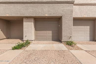 Welcome to this beautifully updated 2-bedroom, 2.5-bath end-unit - photo 28