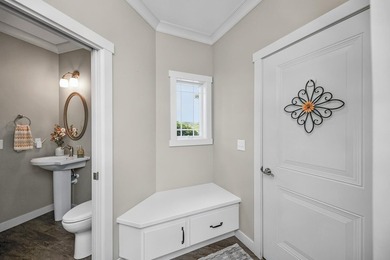 Magnificent 3 BD, 2 BA, 2 half-bath, 3,119-sq-ft, one-owner home - photo 28