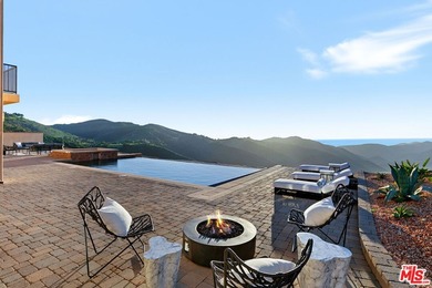 Just completed, this extraordinary private estate encompasses - photo 30