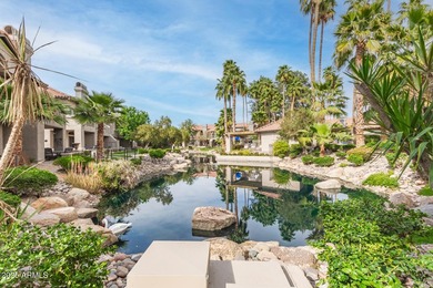Welcome to this beautifully updated 2-bedroom, 2.5-bath end-unit - photo 32