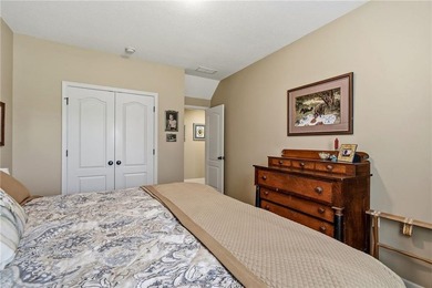 ENJOY EASY LIVING IN THE CREEKMOOR VILLAS! This impeccably - photo 33