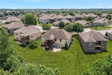 ENJOY EASY LIVING IN THE CREEKMOOR VILLAS! This impeccably - photo 41