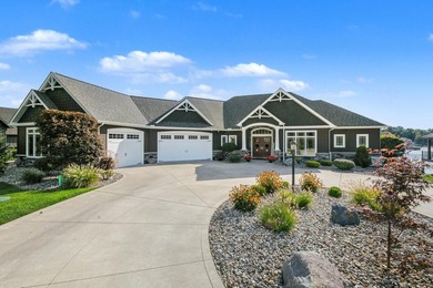 Magnificent 3 BD, 2 BA, 2 half-bath, 3,119-sq-ft, one-owner home - photo 45