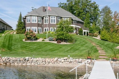 Magnificent 3 BD, 2 BA, 2 half-bath, 3,119-sq-ft, one-owner home - photo 46