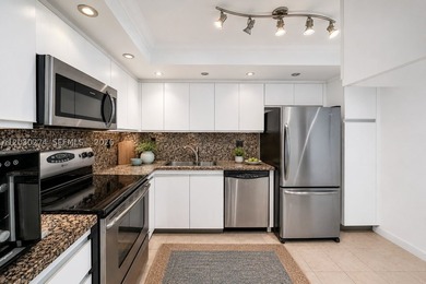 Enjoy sweeping views of Biscayne Bay, the Miami skyline, and - photo 10
