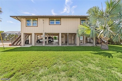 Rare opportunity to own a DIRECT GULF ACCESS waterfront pool - photo 8