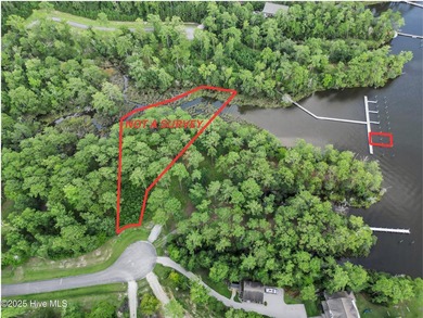 Located in The Cloisters, a waterfront community approximately - photo 2