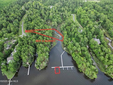 Located in The Cloisters, a waterfront community approximately - photo 4