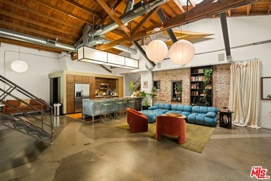 A rare opportunity to own a distinctive piece of Venice history - photo 5