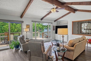 Welcome to this beautiful 4 bedroom 3 bath lakefront home just - photo 9
