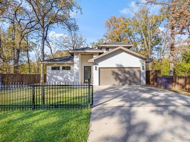 Lake Home For Sale in Mabank, Texas