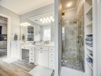 Beautiful home in the sought-after golf course and lake - photo 12