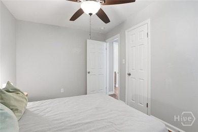 Welcome home to this charming 3 bed/ 1 bath midcentury brick - photo 19