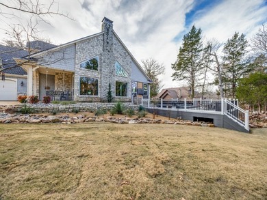 Beautiful home in the sought-after golf course and lake - photo 25