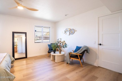 Why settle for outdated when you can have practically brand new? - photo 26