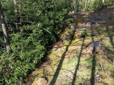 Tucked away on a peaceful 2-acre parcel in the heart of Western - photo 27