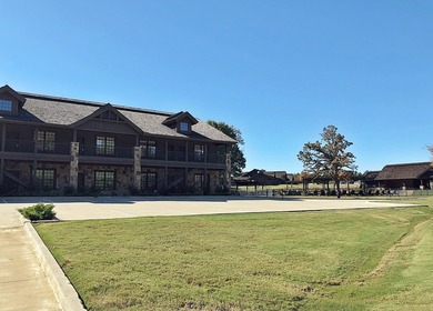 Beautiful home in the sought-after golf course and lake - photo 27