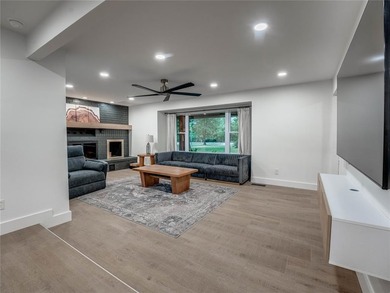 Experience the ultimate lakefront lifestyle at this beautifully - photo 7