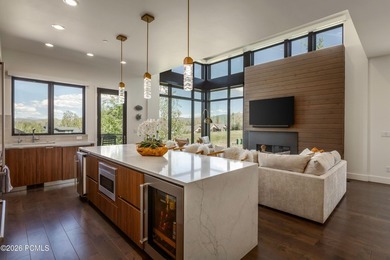 Nestled in Canyons Village, this beautifully maintained Viridian - photo 30