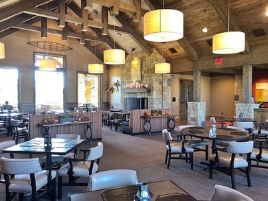 Beautiful home in the sought-after golf course and lake - photo 34