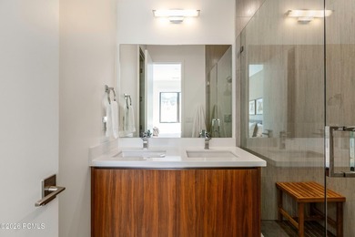 Nestled in Canyons Village, this beautifully maintained Viridian - photo 35