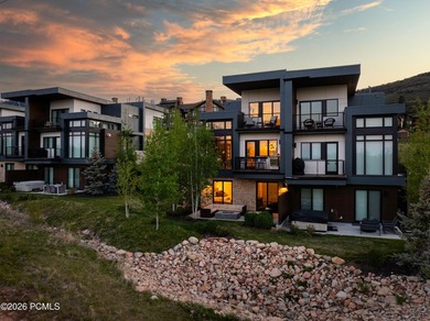 Nestled in Canyons Village, this beautifully maintained Viridian - photo 36